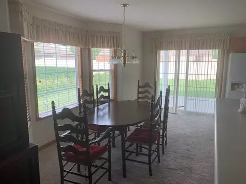 3243 Becker Dr, Peru, IL 61354 photo 10