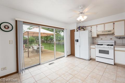 188 Dickens Trl, Elgin, IL 60120 photo 5