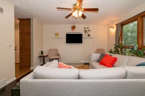 9051 Apollo Rd, Bloomington, IL 61705 photo 4