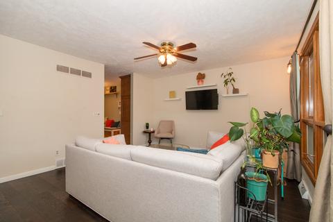 9051 Apollo Rd, Bloomington, IL 61705 photo 3