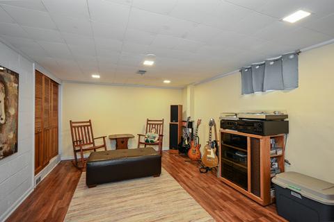 925 S Gables Blvd, Wheaton, IL 60189 photo 21