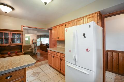925 S Gables Blvd, Wheaton, IL 60189 photo 12