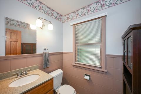 925 S Gables Blvd, Wheaton, IL 60189 photo 17