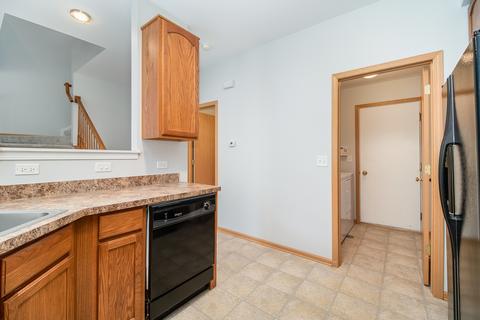 24204 Walnut Cir, Plainfield, IL 60585 photo 6