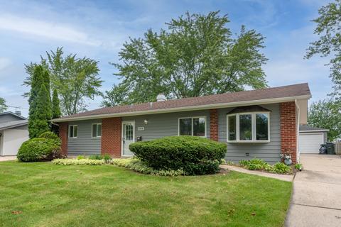515 Aberdeen St, Hoffman Estates, IL 60169 photo 3