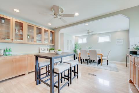 515 Aberdeen St, Hoffman Estates, IL 60169 photo 12