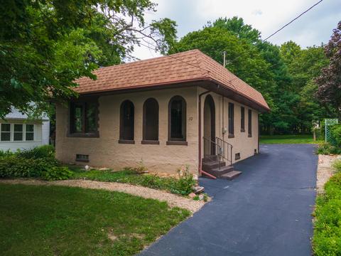10 Maple Pl, Normal, IL 61761 photo 2