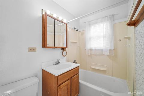 263 Moseley St, Elgin, IL 60123 photo 15