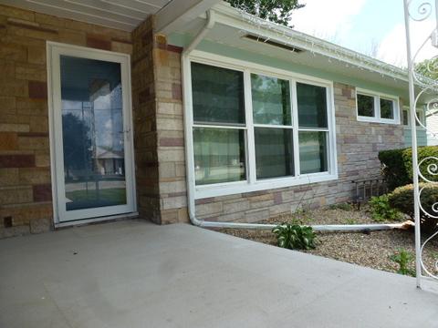 24 Beech Dr, Clinton, IL 61727 photo 4