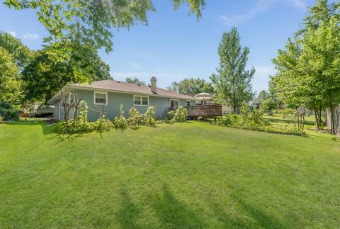 1120 Adobe Dr, Aurora, IL 60506 photo 2