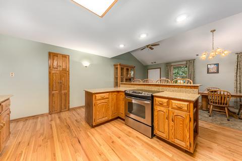 16330 S Mcgrath Dr, Plainfield, IL 60586 photo 6