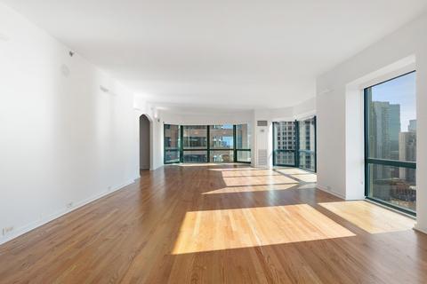 100 E Huron St #2205, Chicago, IL 60611 photo 3