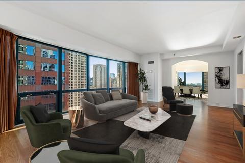 100 E Huron St #2205, Chicago, IL 60611 photo 7