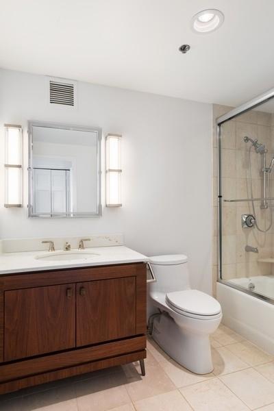 100 E Huron St #2205, Chicago, IL 60611 photo 11