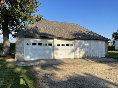 588 Inlet Rd, Sublette, IL 61367 photo 4
