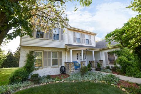334 E Beech Dr, Schaumburg, IL 60193 photo 1