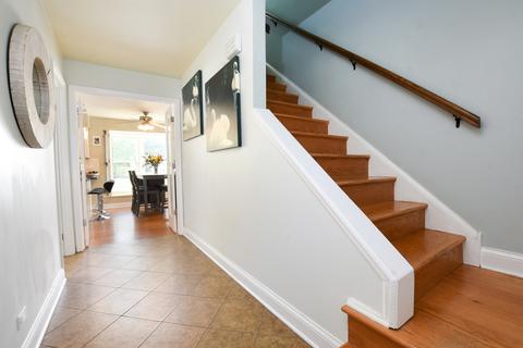 334 E Beech Dr, Schaumburg, IL 60193 photo 7