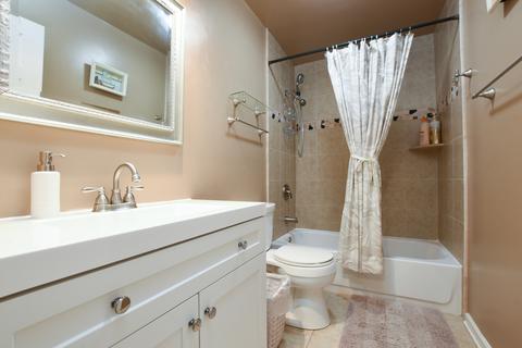 334 E Beech Dr, Schaumburg, IL 60193 photo 31