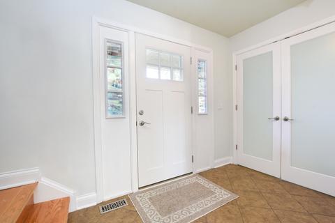 334 E Beech Dr, Schaumburg, IL 60193 photo 6