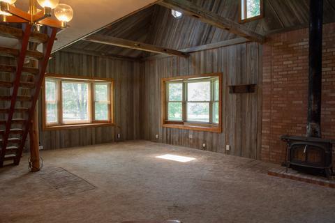 12821 N Leaf River Rd, Leaf River, IL 61047 photo 5