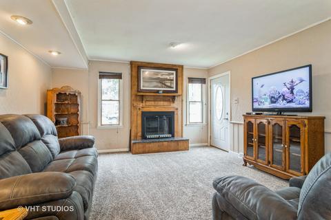 104 E Charles St, Plano, IL 60545 photo 4
