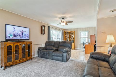 104 E Charles St, Plano, IL 60545 photo 3