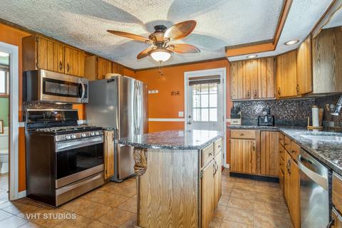 104 E Charles St, Plano, IL 60545 photo 6