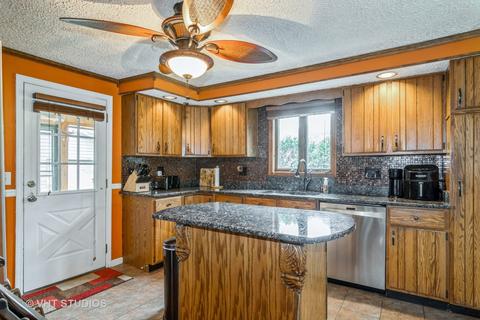 104 E Charles St, Plano, IL 60545 photo 7