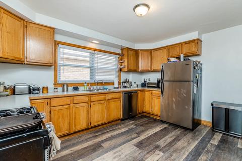 9939 S Artesian Ave, Chicago, IL 60655 photo 5