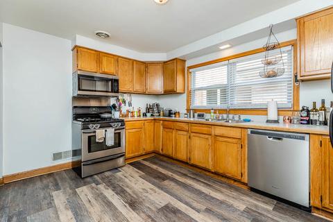 9939 S Artesian Ave, Chicago, IL 60655 photo 6