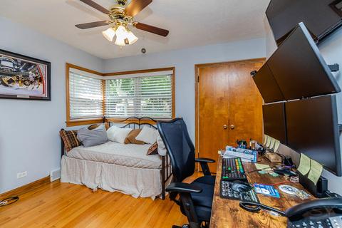 9939 S Artesian Ave, Chicago, IL 60655 photo 10