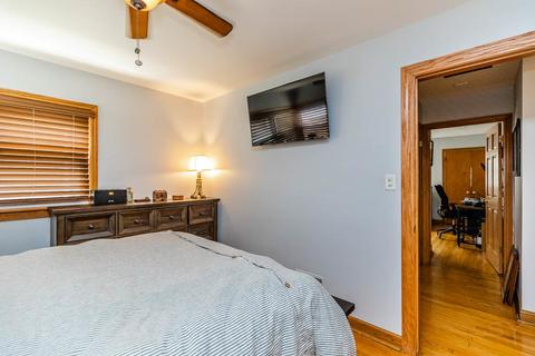 9939 S Artesian Ave, Chicago, IL 60655 photo 9
