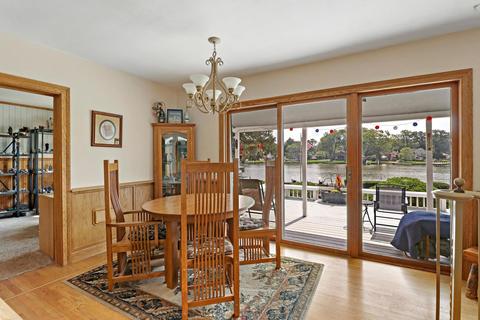 2012 Orchard Beach Rd, Mchenry, IL 60050 photo 13