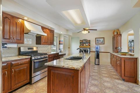 2012 Orchard Beach Rd, Mchenry, IL 60050 photo 11