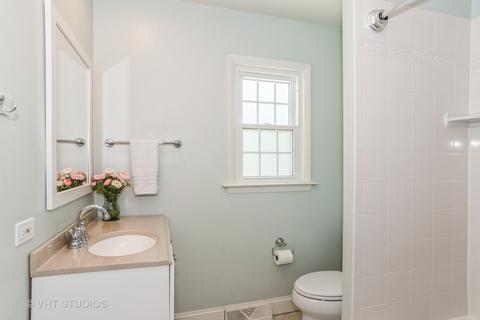 1322 Irving Ave, Wheaton, IL 60187 photo 11