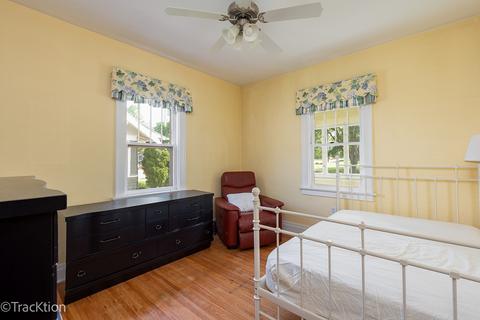 852 Brook St, Elgin, IL 60120 photo 9