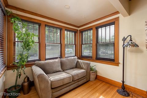 852 Brook St, Elgin, IL 60120 photo 3