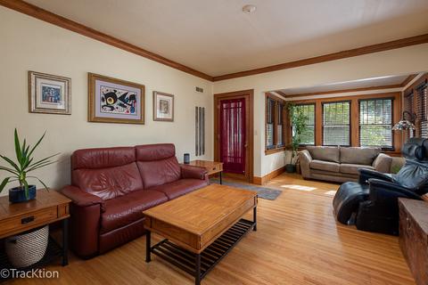 852 Brook St, Elgin, IL 60120 photo 4