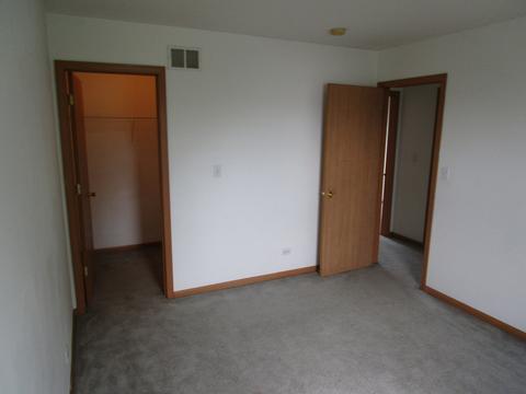 519 Sandy Ct, Harvard, IL 60033 photo 12