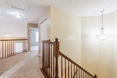 5501 Mcdonough Rd, Hoffman Estates, IL 60192 photo 11