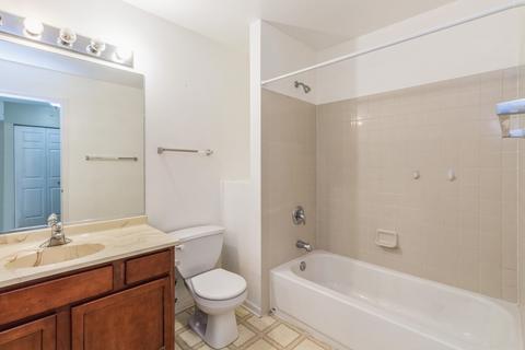 5501 Mcdonough Rd, Hoffman Estates, IL 60192 photo 10