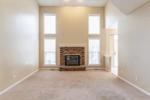 5501 Mcdonough Rd, Hoffman Estates, IL 60192 photo 3