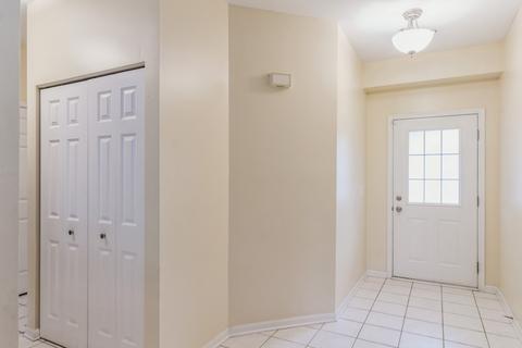 5501 Mcdonough Rd, Hoffman Estates, IL 60192 photo 2