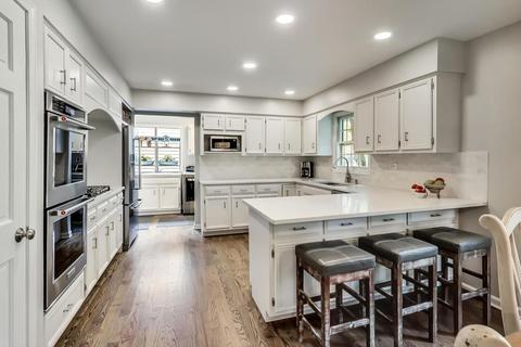 801 Cassin Rd, Naperville, IL 60565 photo 11