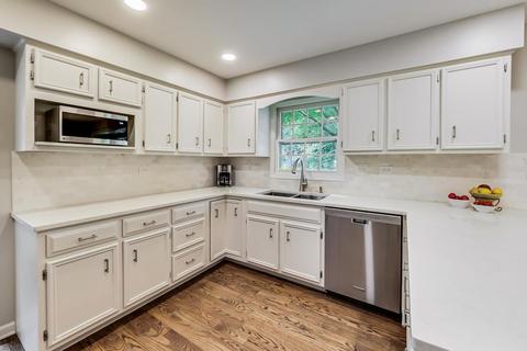 801 Cassin Rd, Naperville, IL 60565 photo 12
