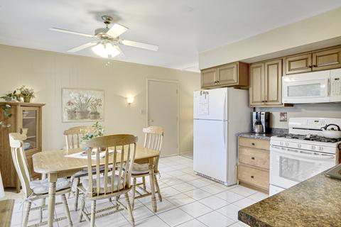 17529 Maple Dr, Lansing, IL 60438 photo 4