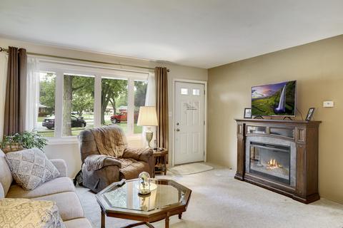 17529 Maple Dr, Lansing, IL 60438 photo 7