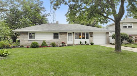 17529 Maple Dr, Lansing, IL 60438 photo 2