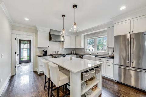 330 N Wright St, Naperville, IL 60540 photo 9