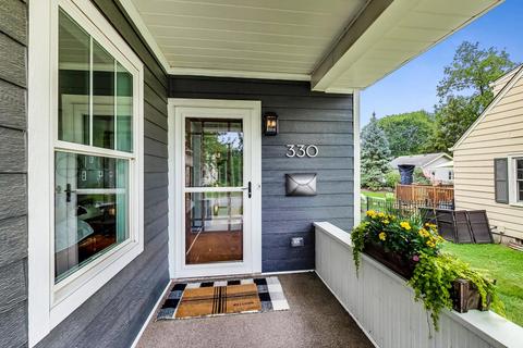 330 N Wright St, Naperville, IL 60540 photo 2